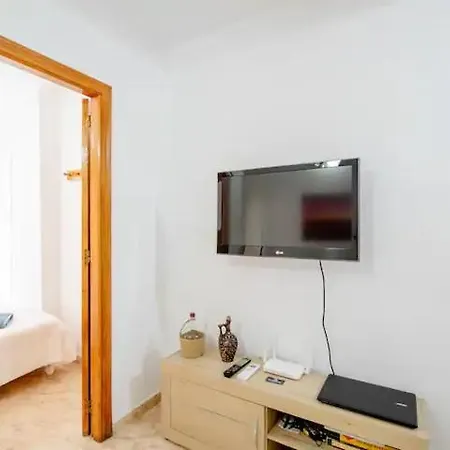 Inteiro Acolhedor Perto Da *