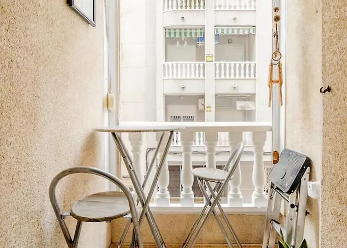 Inteiro Acolhedor Perto Da *